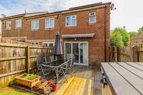 Lilburne Close 2a-13.jpg