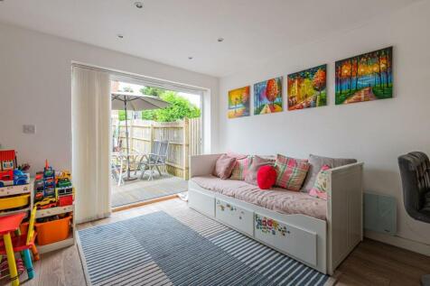Lilburne Close 2a new-6.jpg