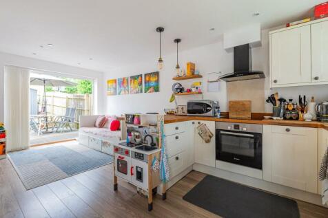 Lilburne Close 2a new-7.jpg