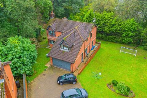 Churchill Close 7 Drone-2.jpg
