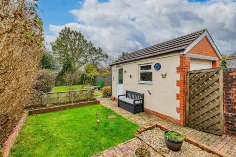 Waun-Y-Groes Avenue 3-21.jpg