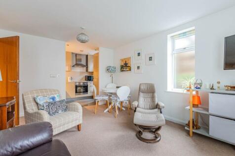 Rhydes Court 1-4.jpg