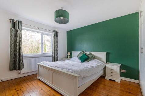 Millrace Close 64-8.jpg