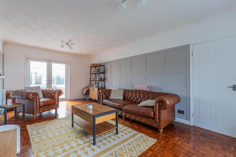 Millrace Close 64-16.jpg