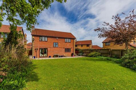 Fairthorn Close 1-27.jpg