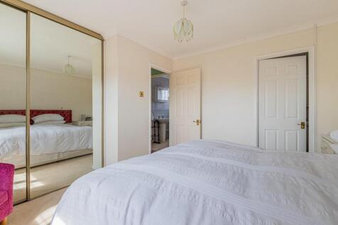 Fairthorn Close 1-10.jpg