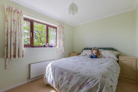 Fairthorn Close 1-3.jpg