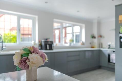 Briarmeadow Drive 9-37.jpg