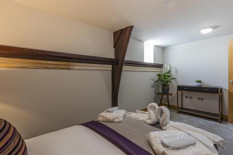 St James Church 7-11.jpg