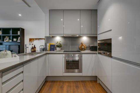 Ostro Tower Flat 803 2