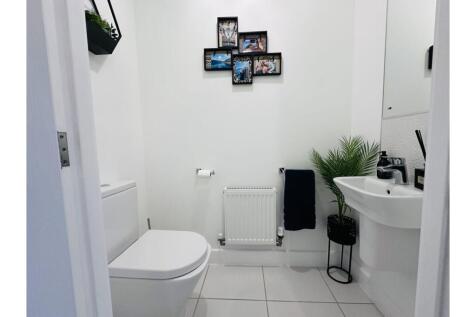 Downstairs Bathroom