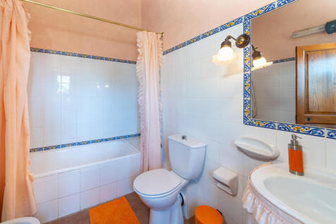 71228 guest house web-12.jpg