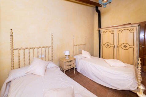 71228 guest house web-14.jpg