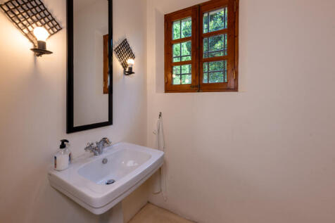 77049 small-16.jpg
