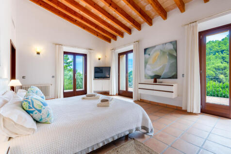 Nicolas Salamanca Cala Deia 50947 web 001-min.jpg