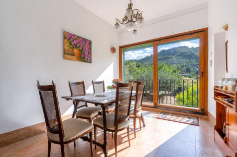 Cati Puerto de Soller 67922 web003-min.jpg