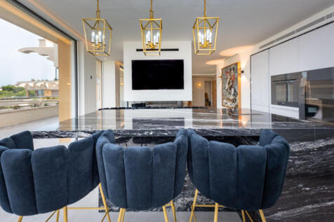76995  small-17.jpg