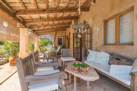 Finca_Santanyi_64016_1280-218.jpg