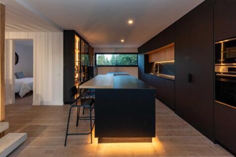 77061 small-16.jpg