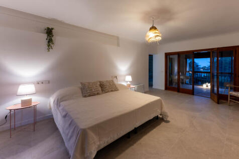 79051 small-10.jpg