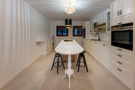 79051 small-5.jpg