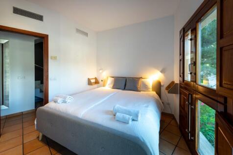 79137 small-18.jpg