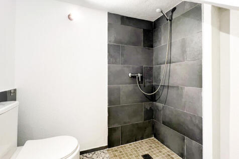 Badezimmer 1.2.jpg