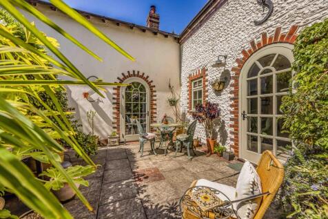 Property Image 38