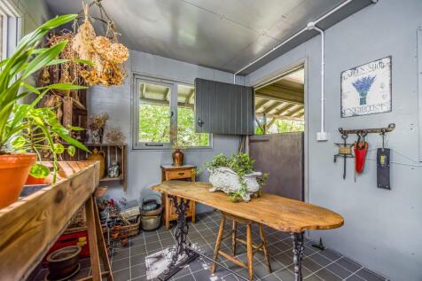 Property Image 32