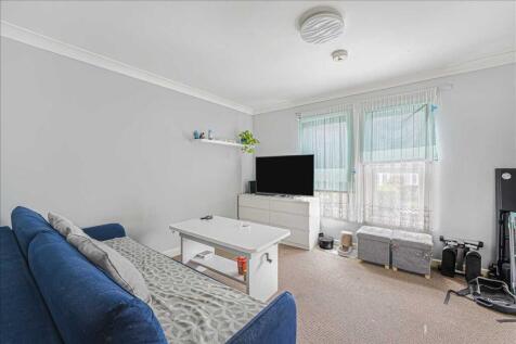 Lounge flat 1