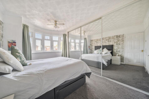 1371422-16-68f755...