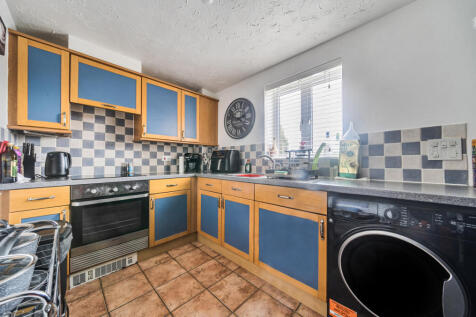 1362878-8-68dfe2d...