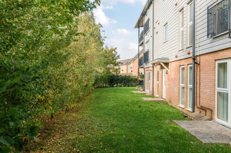 1373071-10-68ff7c...