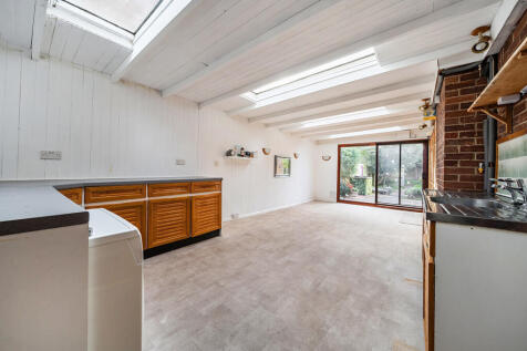 1373466-10-690c81...