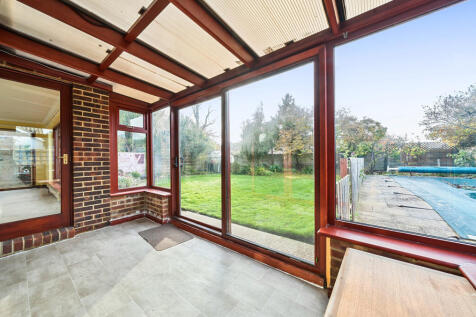 1373466-11-690c81...