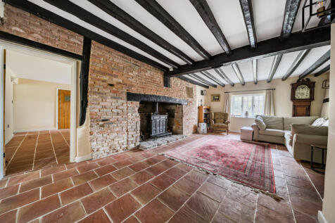 1375363-2-690e066...