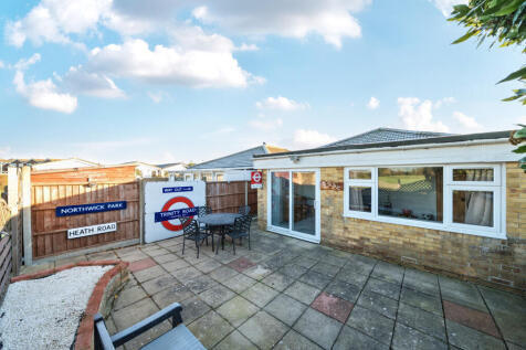 1382877-18-69203b...