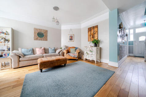 1357966-12-68d65c...