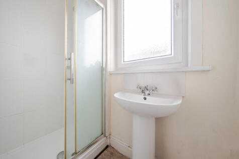 1348581-8-68b974c...