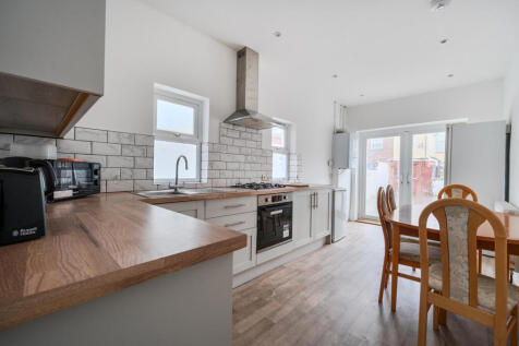 1369642-7-68f6192...