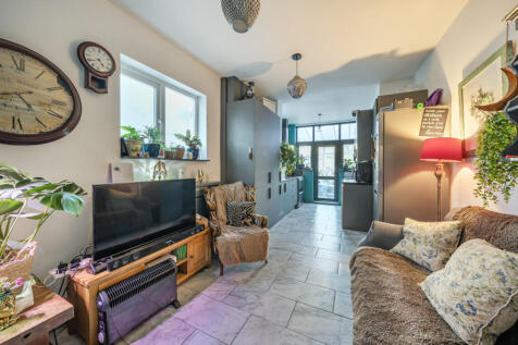 1370293-32-68ffa3...