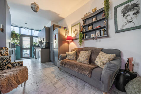 1370293-28-68ffa2...