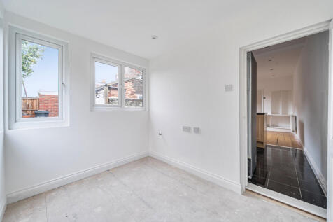 1376380-2-6911c84...