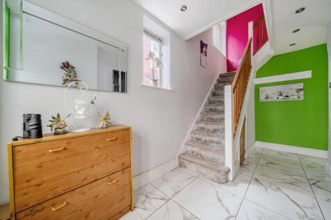 1384168-9-692d868...