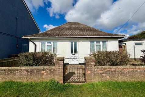 1 Bedroom Detached Bungalow for Sale