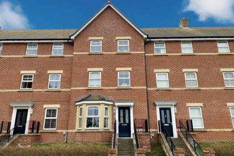 3 Bedroom Town House for Sale