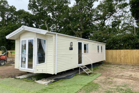 2 Bedroom Park Home for Sale
