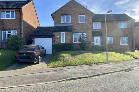 3 Bedroom Semi Detached For Sale