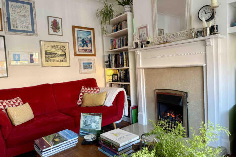 3 Bedroom Semi Detached for Sale