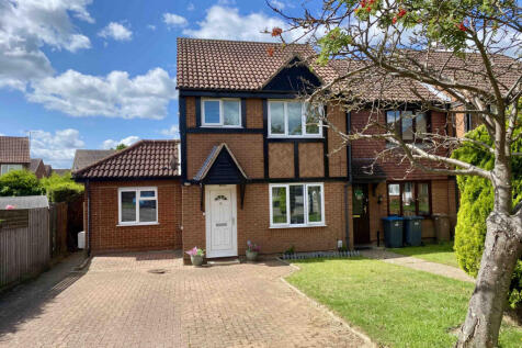 3 Bedroom End Terrace For Sale